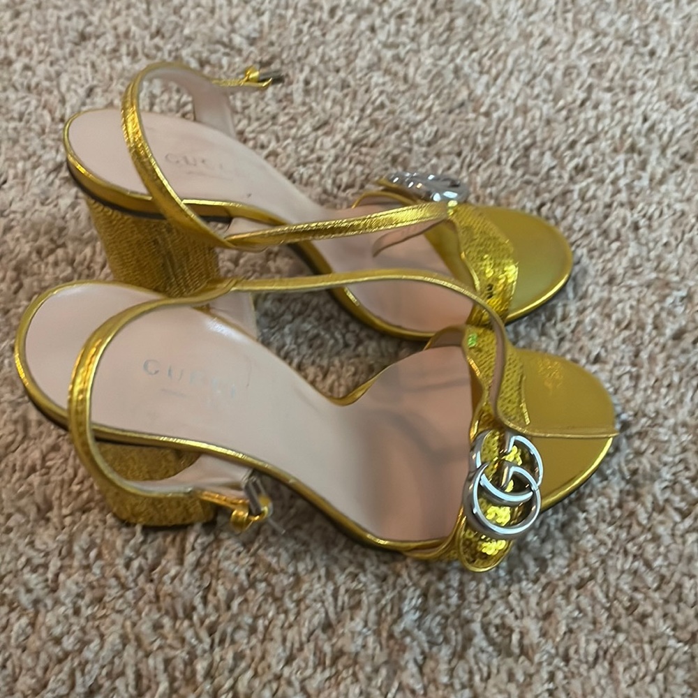 Gucci sandals 6.5